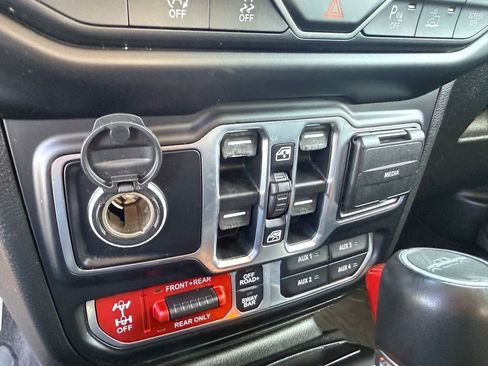 Used 2020 Jeep Gladiator Rubicon image 29