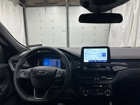 Used 2025 Ford Escape ST-Line image 16