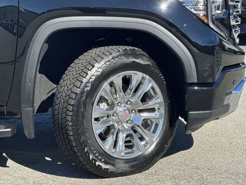 Used 2025 GMC Sierra 1500 Denali image 12