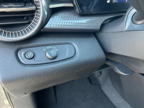 New 2026 Chevrolet Trax ACTIV w/ Sunroof Package image 21