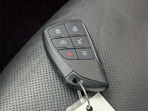 Used 2021 GMC Yukon SLT w/ SLT Premium Package image 25