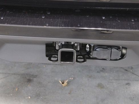 New 2026 Ford Expedition Active image 13