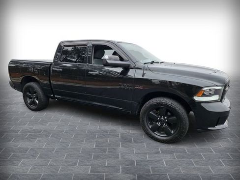 Used 2017 RAM 1500 Express w/ Express Value Package image 3