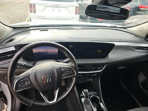 Used 2024 Buick Encore GX Preferred FWD image 9