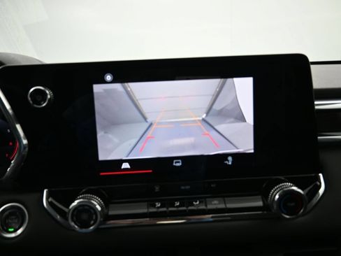 Certified 2024 GMC Canyon Elevation RWD image 17