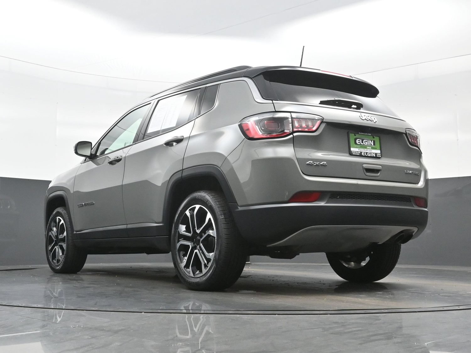Used 2022 Jeep Compass Limited AWD/4WD image 31