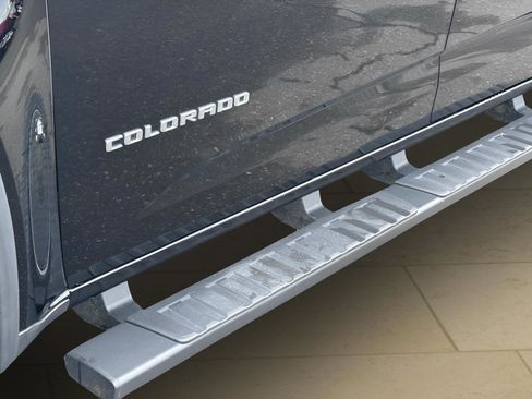 Used 2022 Chevrolet Colorado ZR2 image 40