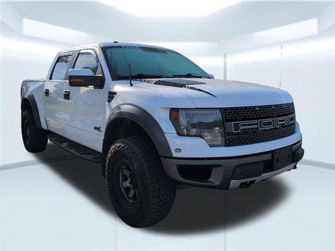 Used 2014 Ford F150 Raptor w/ Equipment Group 801A Luxury image 4