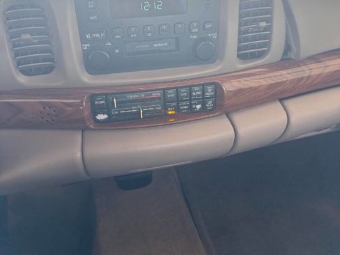 Used 2002 Buick Le Sabre Custom image 14