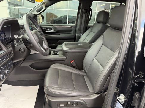 Used 2022 Chevrolet Tahoe Z71 w/ Luxury Package image 16