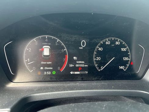 Used 2025 Honda Pilot Sport image 18