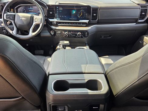 Used 2024 Chevrolet Silverado 1500 RST AWD/4WD image 8