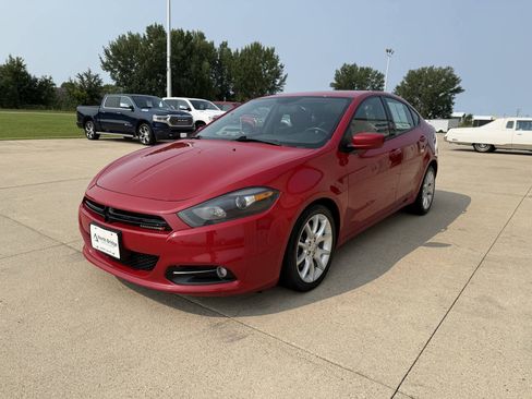 Used 2013 Dodge Dart SXT FWD image 2
