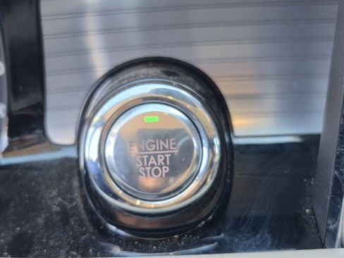 Used 2021 Lincoln Corsair FWD image 31