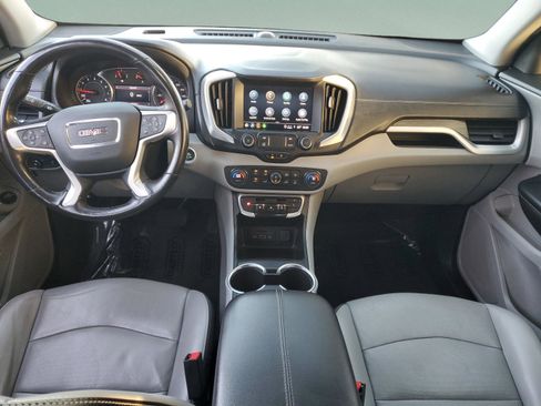 Used 2022 GMC Terrain SLT image 13