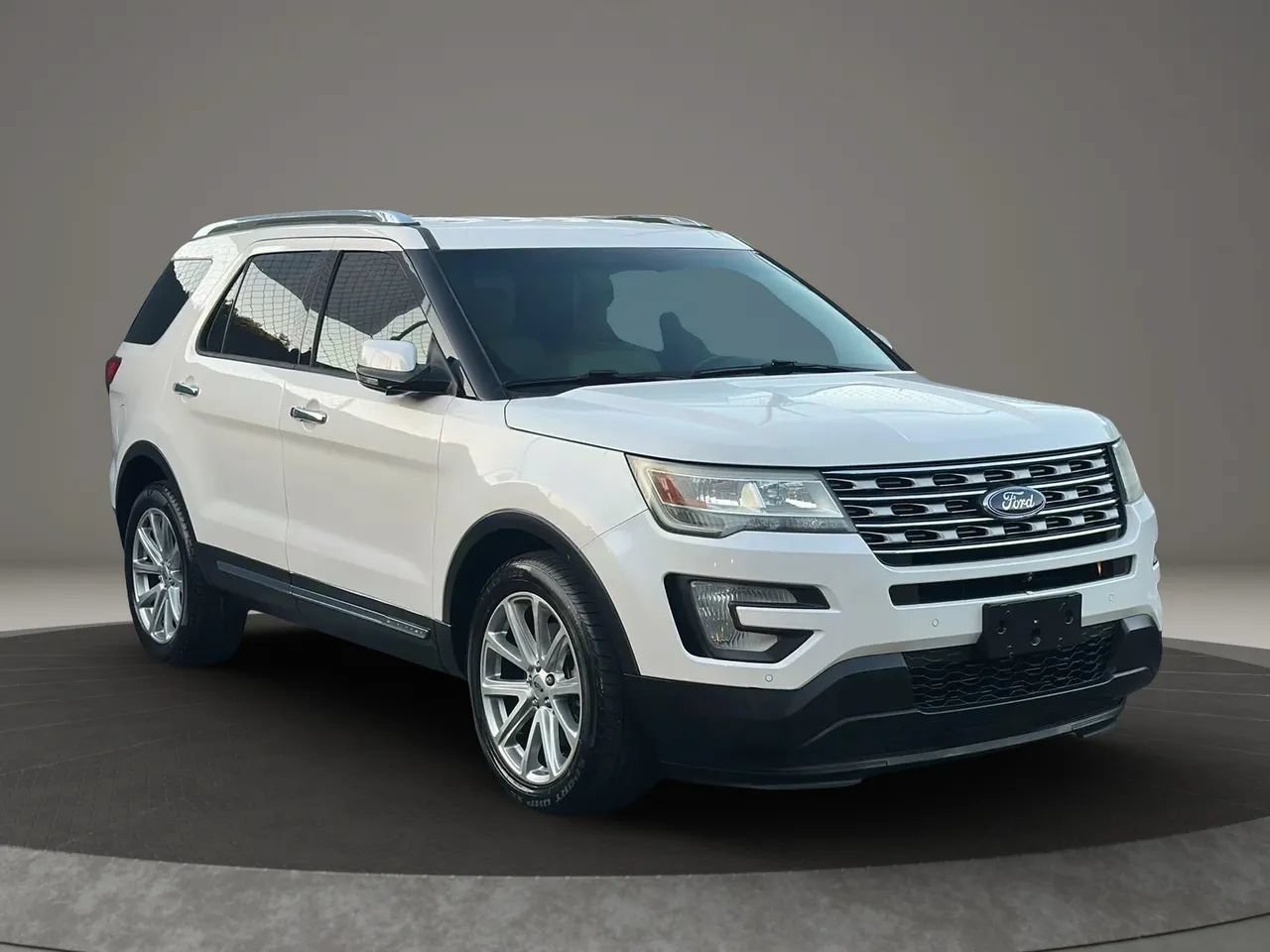Used 2016 Ford Explorer Limited FWD image 1