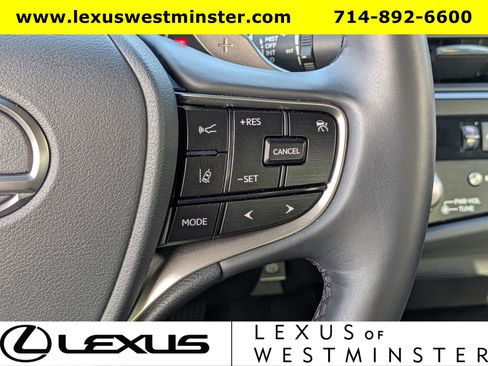 Certified 2025 Lexus ES 350 image 24
