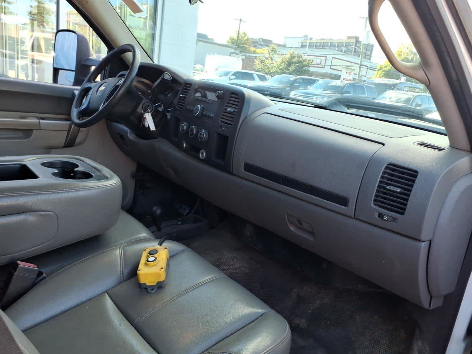 Used 2013 Chevrolet Silverado 3500 W/T w/ Snow Plow Prep Package AWD/4WD image 17