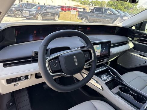 New 2026 Lincoln Nautilus Premier image 33