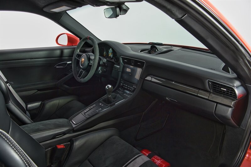 Used 2018 Porsche 911 GT3 w/ Sport Chrono Package RWD image 37