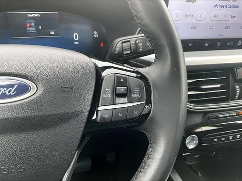 Used 2023 Ford Escape Platinum w/ Premium Technology Package AWD/4WD image 15