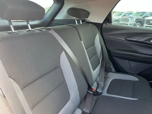Used 2023 Chevrolet TrailBlazer LS FWD image 21