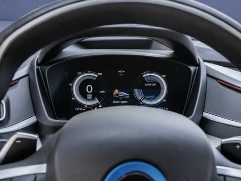 Used 2014 BMW i8 AWD/4WD image 14