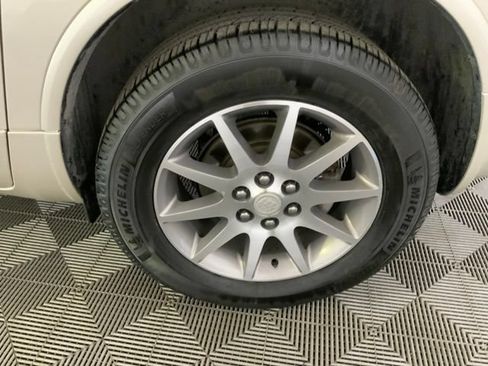Used 2014 Buick Enclave Leather FWD image 10