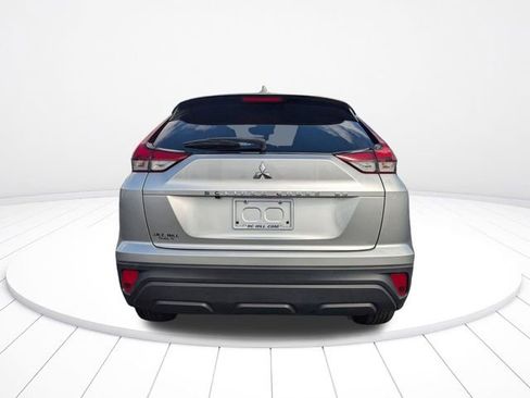 Used 2022 Mitsubishi Eclipse Cross ES FWD image 4