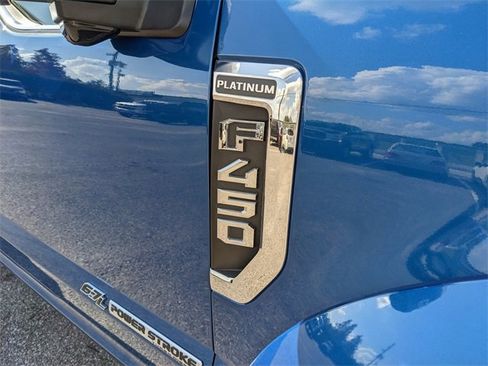 Used 2022 Ford F450 Platinum w/ FX4 Off-Road Package image 12