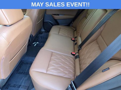 Used 2025 Nissan Rogue Platinum FWD image 11