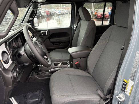 New 2026 Jeep Gladiator Sport image 10