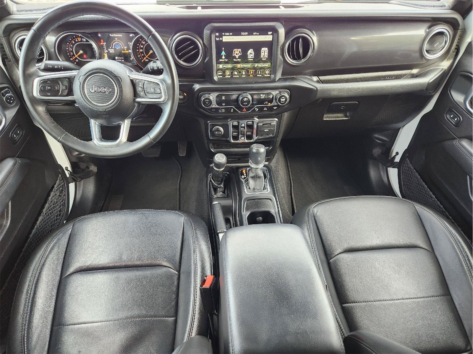 Used 2022 Jeep Wrangler Unlimited Sahara AWD/4WD image 28