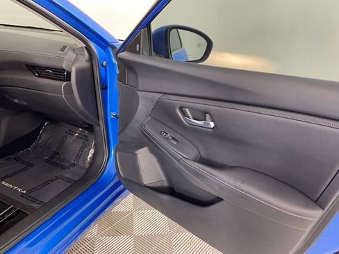 Used 2024 Nissan Sentra SV image 18