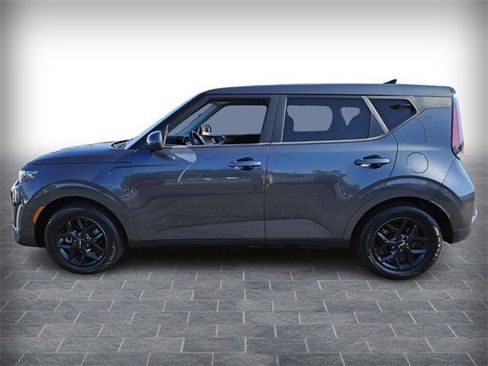 Used 2023 Kia Soul LX w/ Option Group 015 image 4