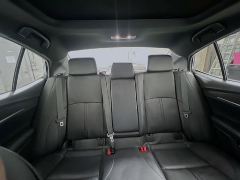 Used 2025 Toyota Camry XSE FWD image 33