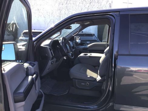 Used 2018 Ford F150 XLT w/ Equipment Group 301A Mid image 5