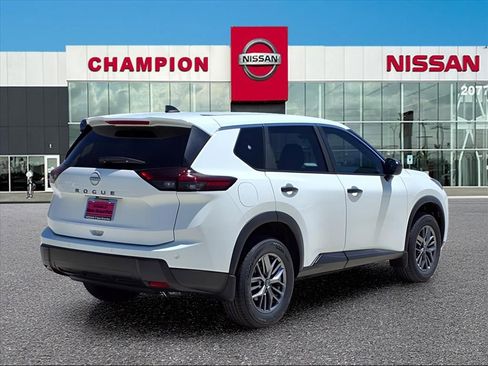 New 2026 Nissan Rogue S image 5