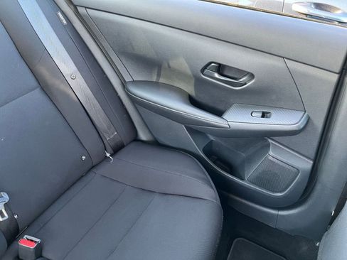 Used 2025 Nissan Sentra S image 35