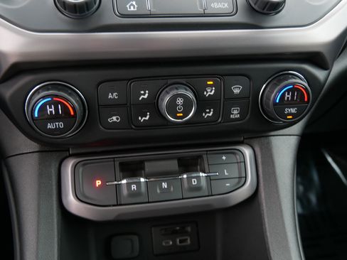 Used 2022 GMC Acadia AT4 w/ Trailering Package image 23