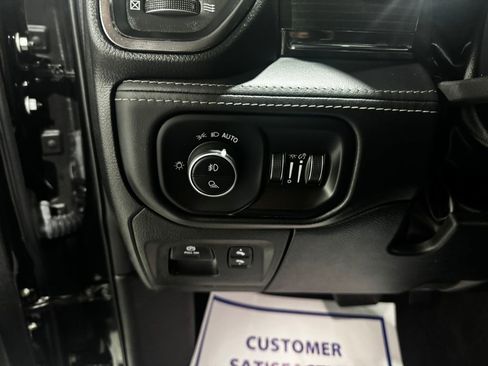 Used 2022 RAM 1500 Limited w/ Body-Colour Bumper Group image 39