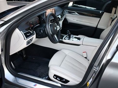 Used 2020 BMW 740i w/ Luxury Rear Seating Package image 45
