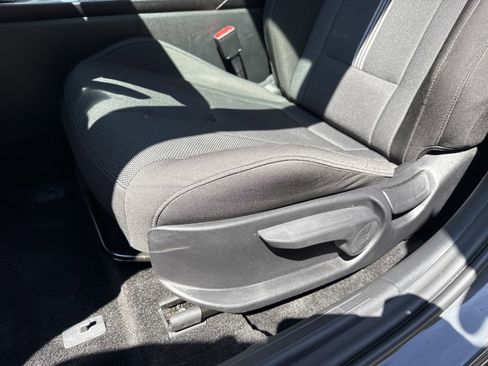 Certified 2024 Hyundai Elantra SE image 12