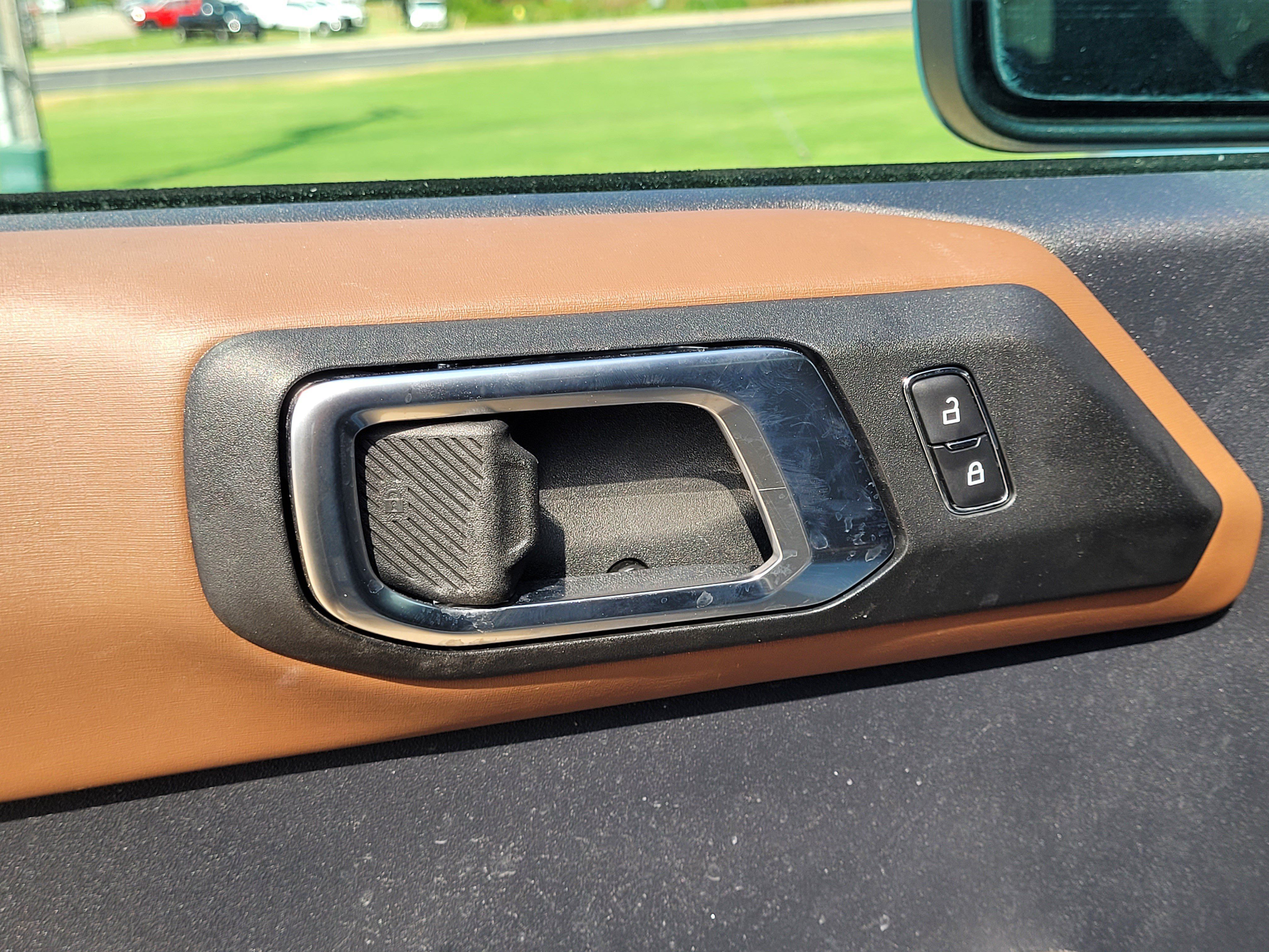 Used 2023 Ford Bronco Outer Banks AWD/4WD image 26