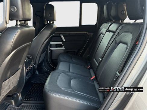 Used 2023 Land Rover Defender 110 X-Dynamic SE image 13