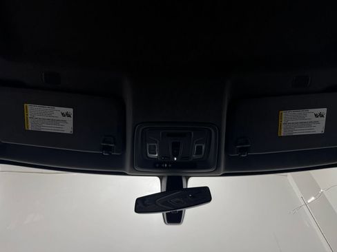 Used 2021 GMC Sierra 1500 Elevation w/ Preferred Package image 32