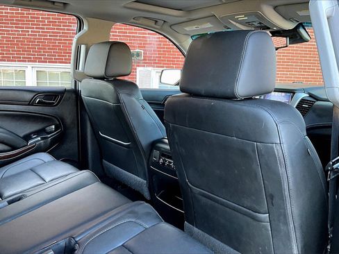 Used 2018 GMC Yukon XL SLT w/ Premium Edition image 31