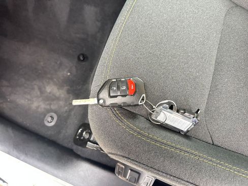 Used 2025 Jeep Wrangler Sport S image 22