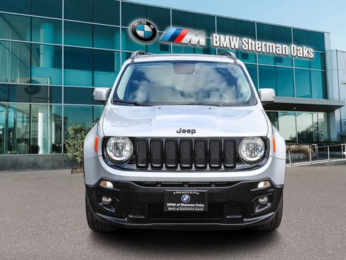 Used 2017 Jeep Renegade Altitude image 2