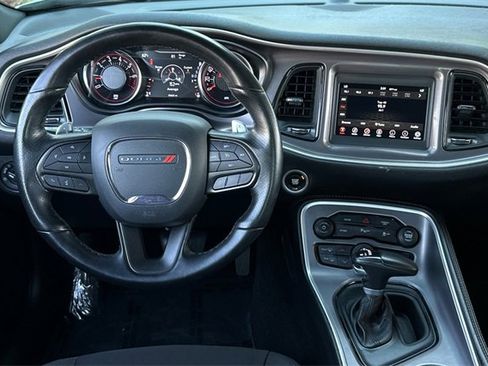 Used 2022 Dodge Challenger GT image 17